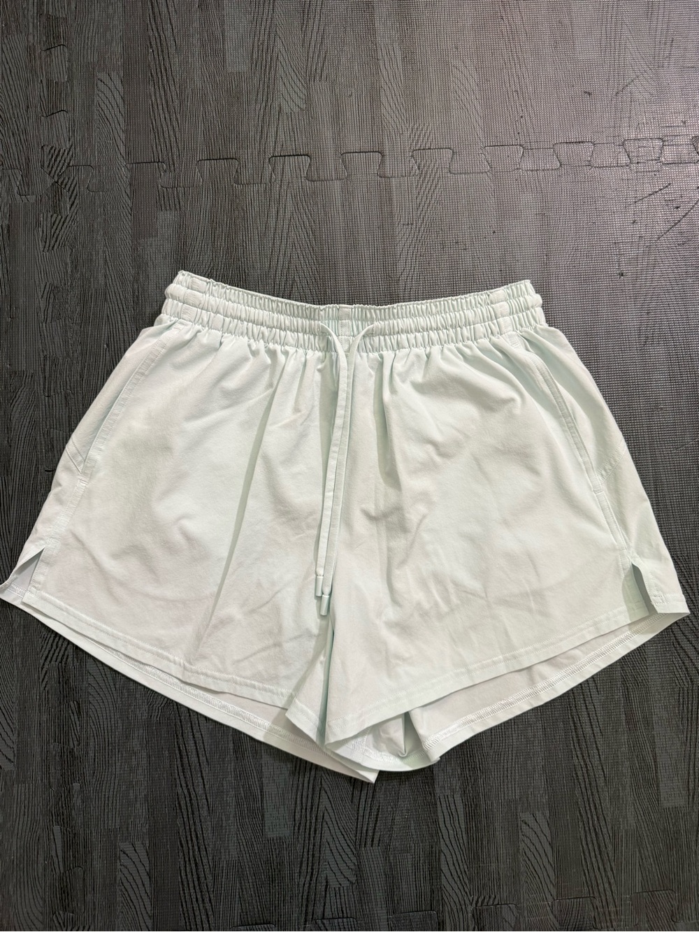Lululemon women’s Shorts